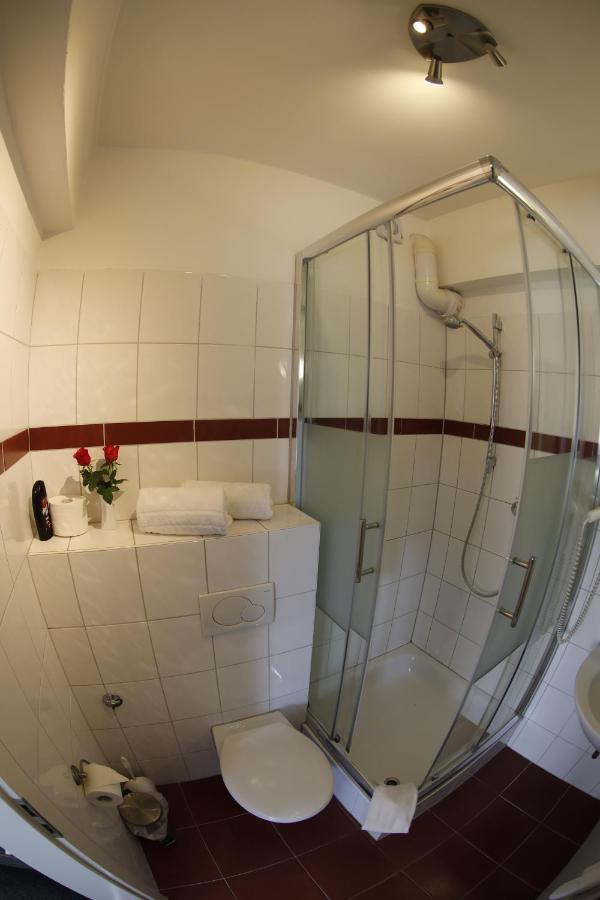 Famosa Hotel Düsseldorf