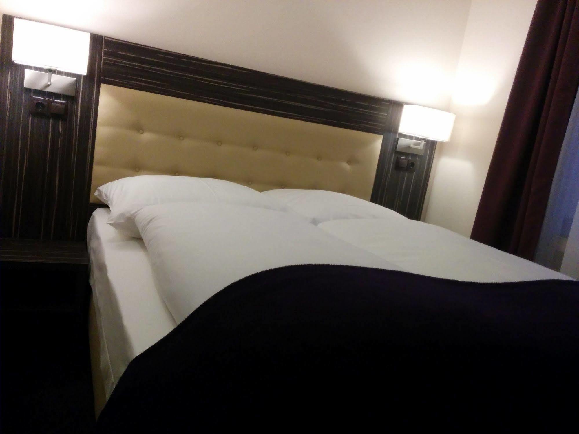 Hotel Famosa Düsseldorf