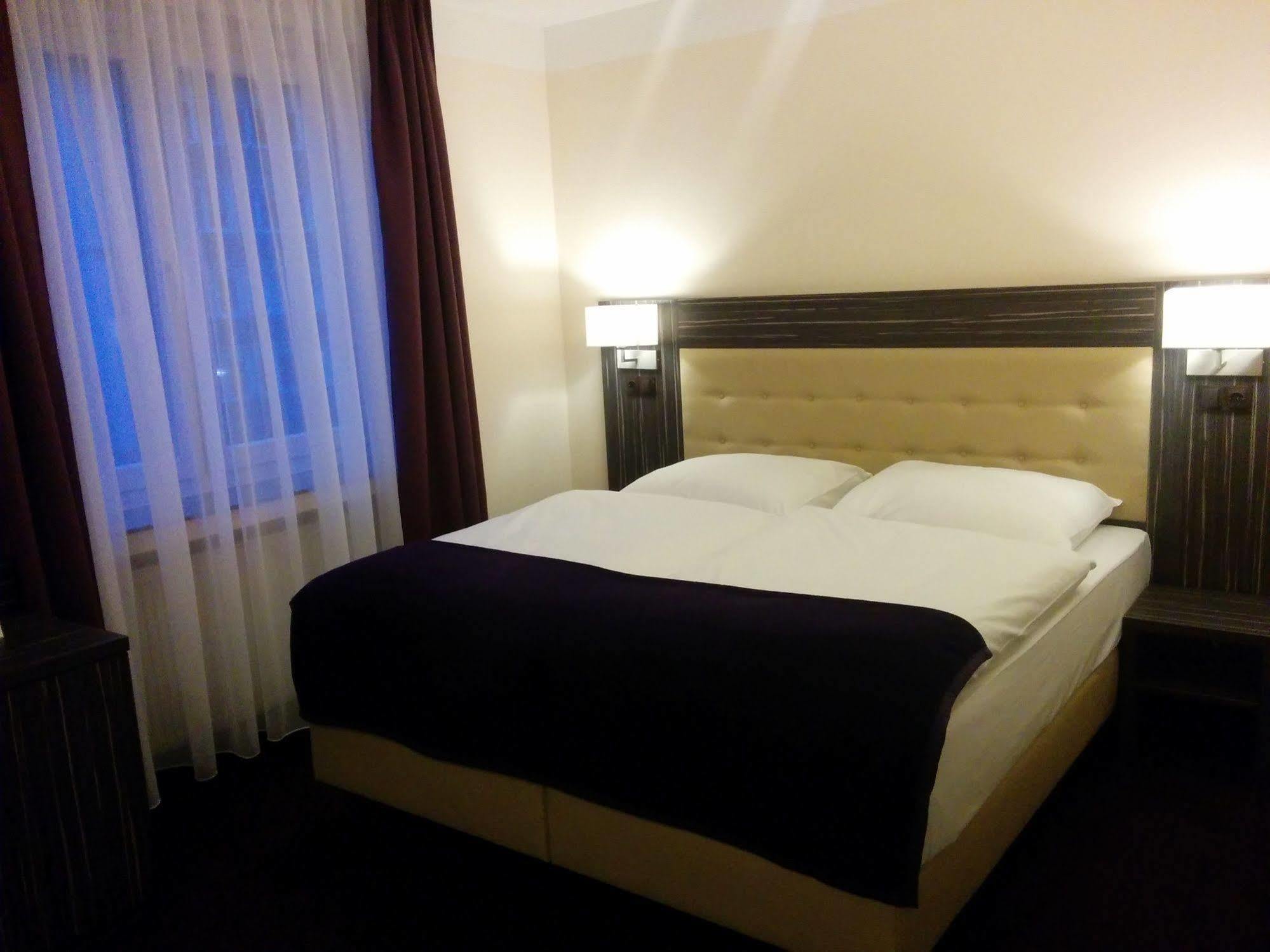 Hotel Famosa Düsseldorf